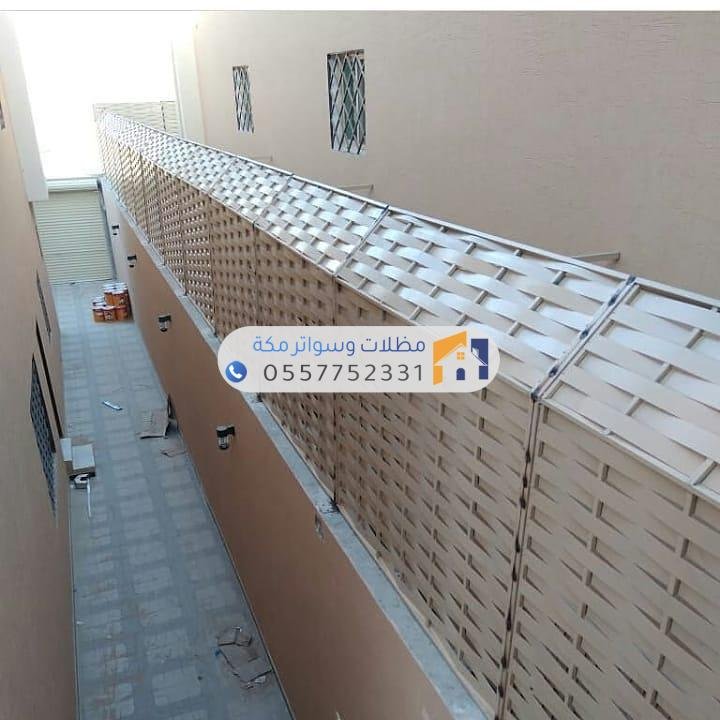 سواتر خشبية وحديدية تركيب سريع ومتانة مضمونة